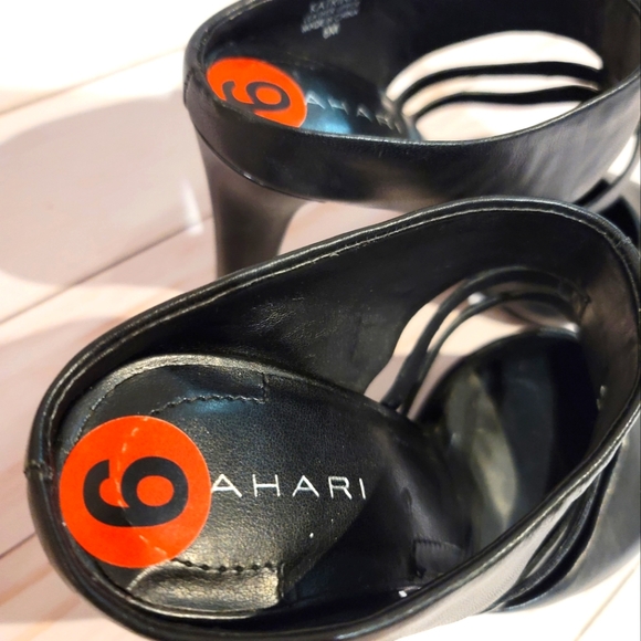 NEW Tahari Black Leather Strappy Sling Back - Picture 2 of 4